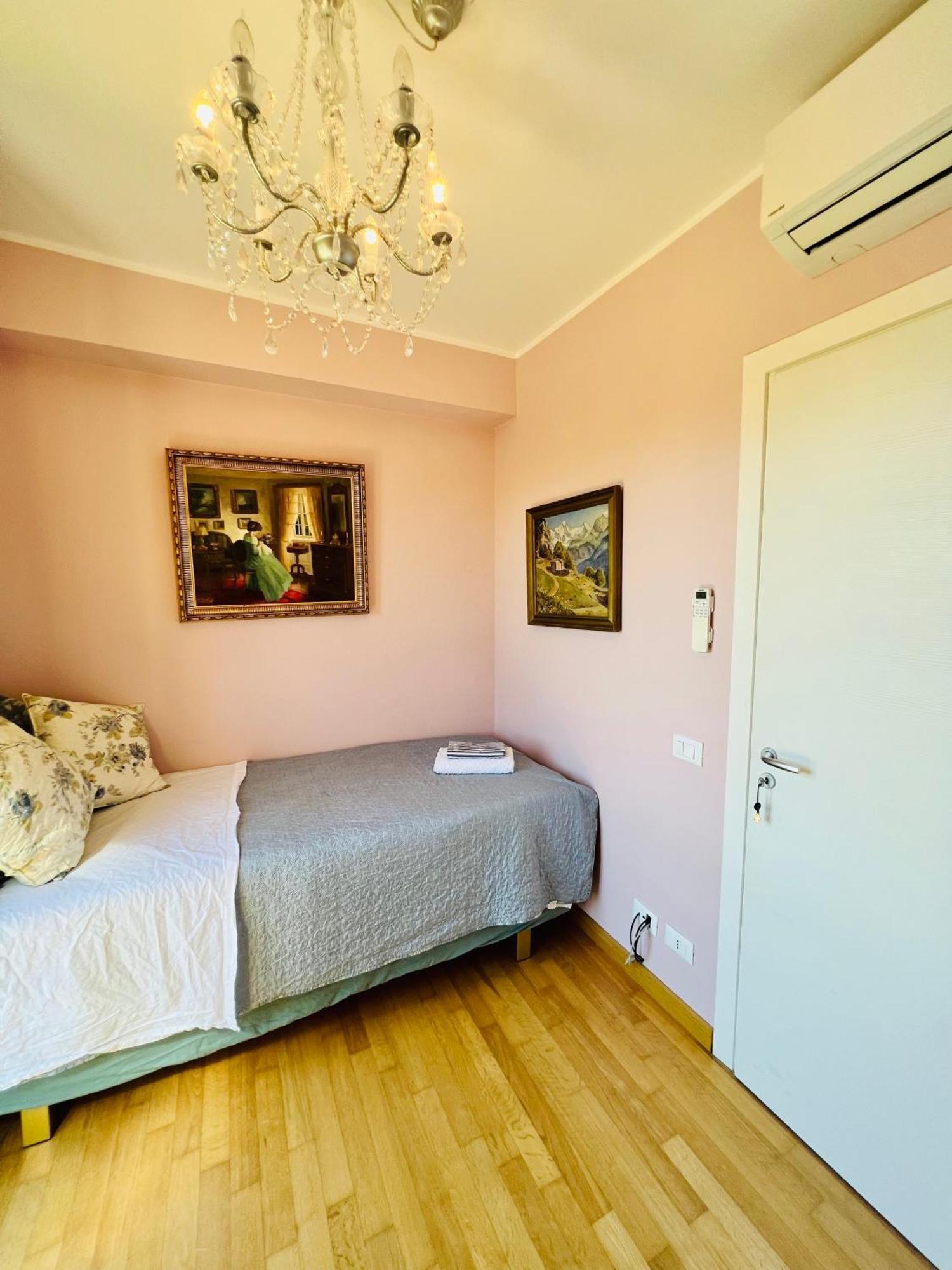 טראסיני Esmaraldas House Of Love מראה חיצוני תמונה